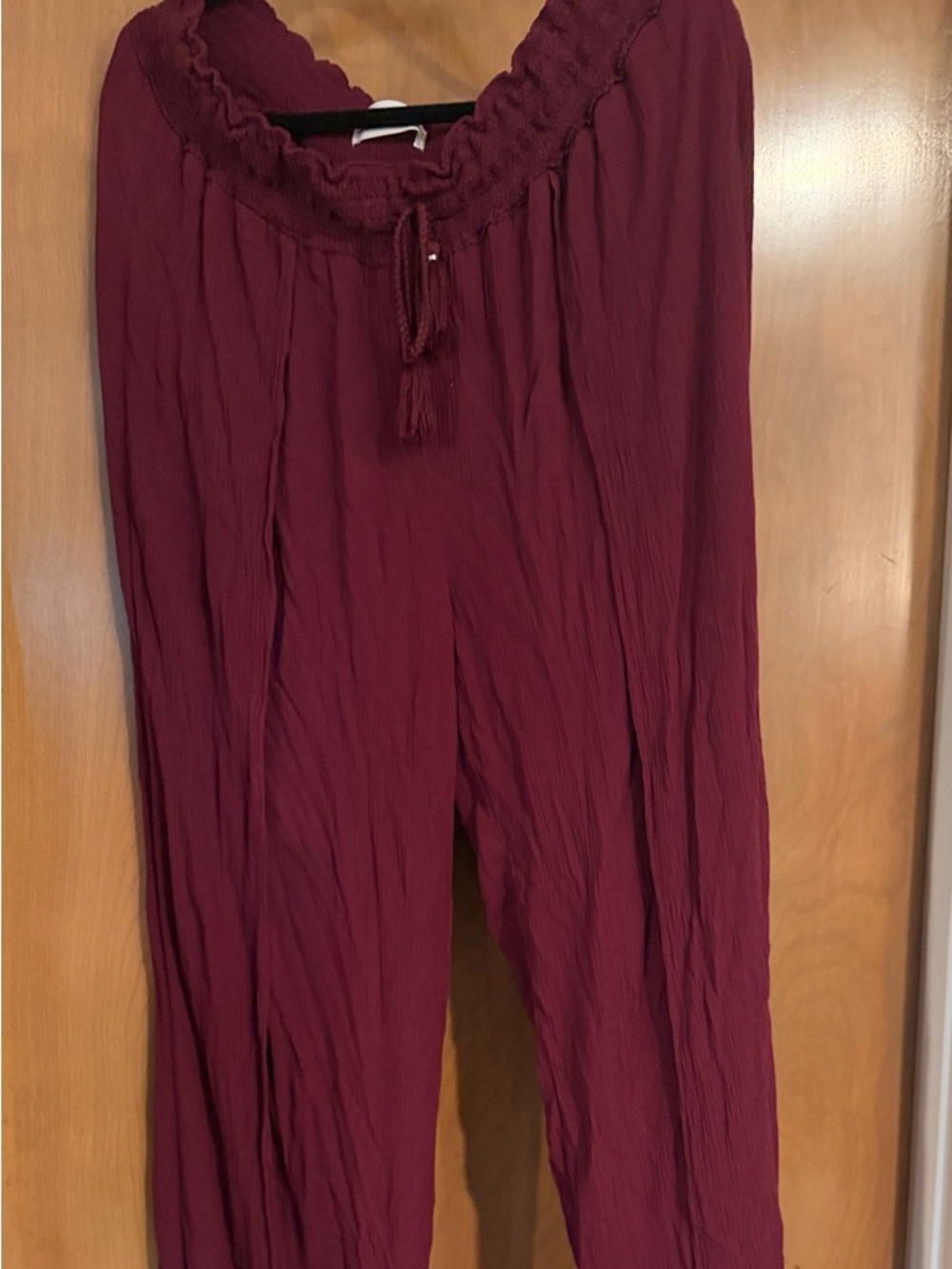 Mudd women’s Burgundy Drawstring palazzo pants